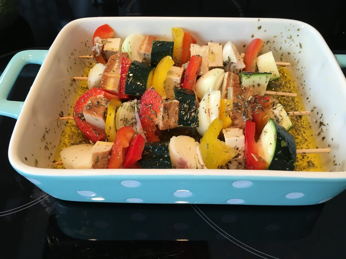 Gemüse-Tofu-Spieße zum Grillen oder Braten