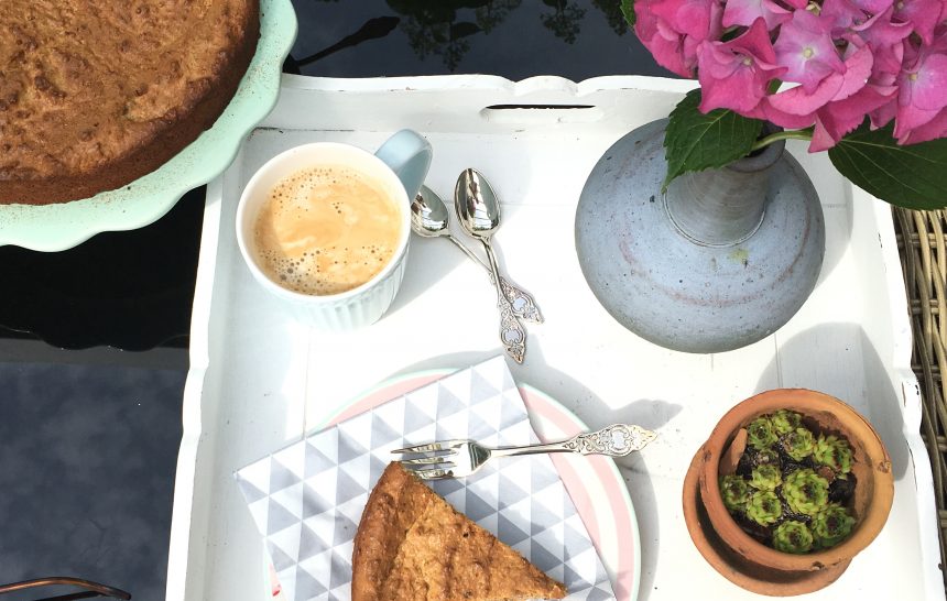 Glutenfreie Mandeltarte (nur mit Datteln gesüßt)