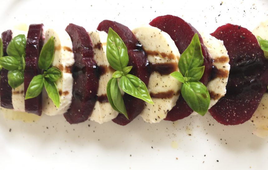 Rote Beete Caprese