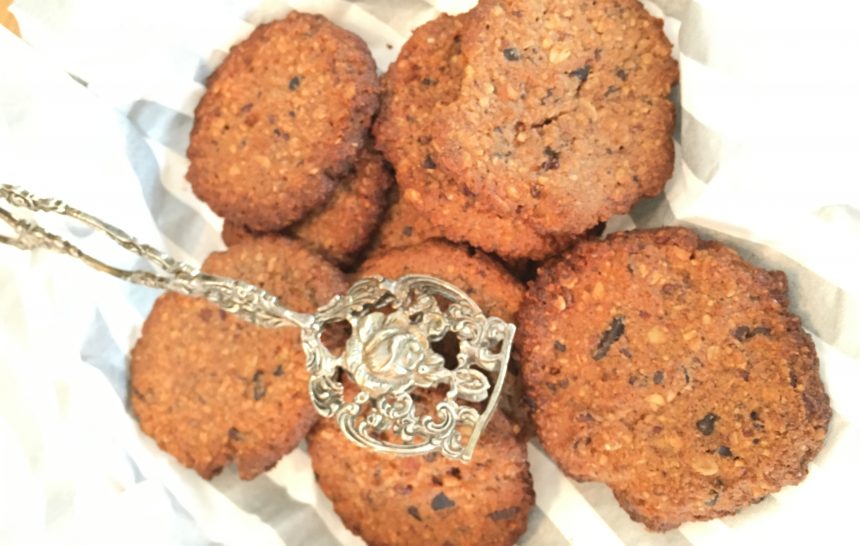 Haselnuss-Schoko-Hafer-Kekse -glutenfrei- oder einfach: „Glückskekse“