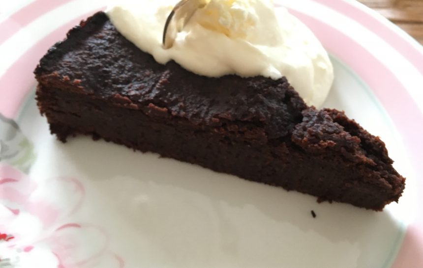 Schoko-Rote-Beete-Tarte; glutenfrei, frei von Haushaltszucker und vegan