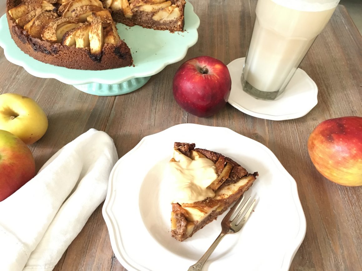 Apfel-Mandel-Kuchen „vegan, glutenfrei ohne Industriezucker“