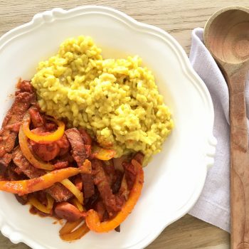 Safran-Risotto mit würziger Paprika-Pfanne „vegan“